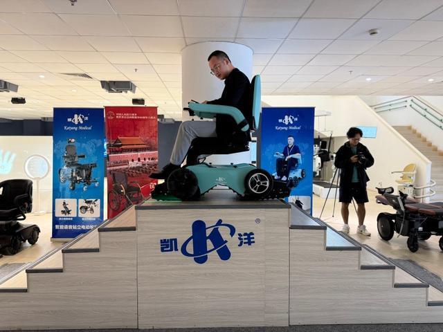 湾区智能辅具开启“双向奔赴”新征程新葡京网上赌场残特奥会余热释放大(图4)