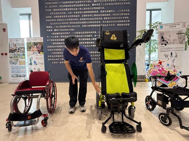 湾区智能辅具开启“双向奔赴”新征程新葡京网上赌场残特奥会余热释放大(图2)